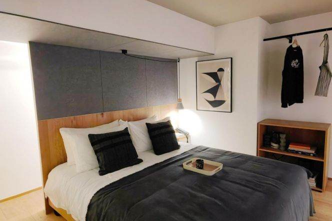 Modern loft 1 br with high ceiling in high quality building in ZhangJiang.L 13 ZhongKe Rd St.