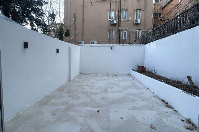 High-ending 1Br w. big Yard &Floor Heating