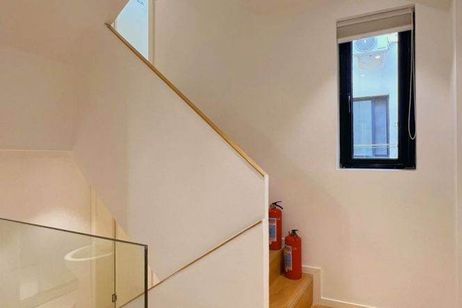 Newly Renovated Townhouse 5BR 3BA 200m² Next to IAPM