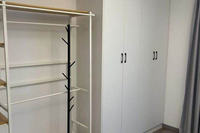 Full furnished 1br/1Living &facing south@Xinhua Rd & Line 3/4