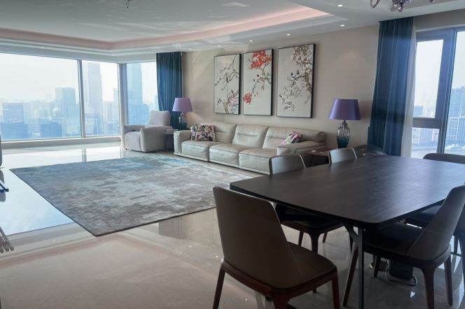 modern big 4brs huge living room beautiful river view good beside Huang pu river IFC