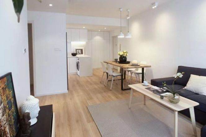 Spacious 3Brs/1Lr/1Bt apt nr Jiaotong university,M10/11