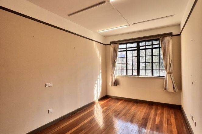 Old apartment 2br+1@wukang rd nr shanghai library 120sqm 