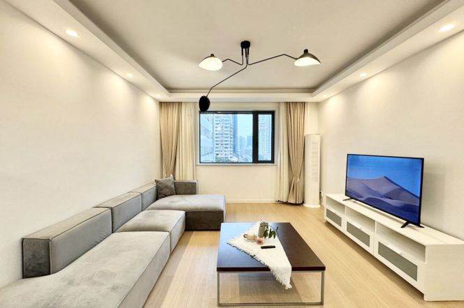 Elevator Spacious 2Br/2Lr/2Bt@L2/11 Jiangsu Rd Station 