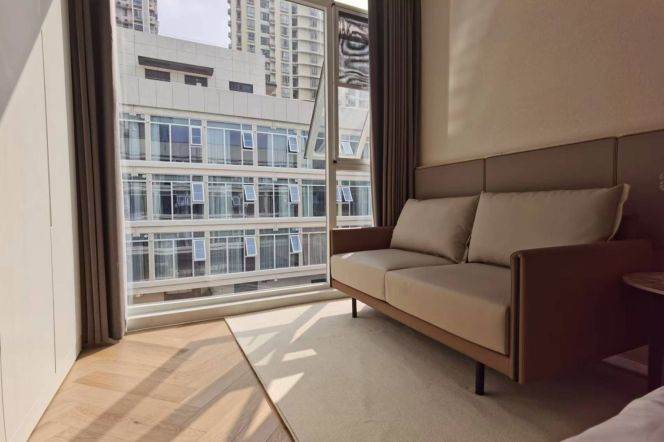 Sunny one bedroom serviced apt+Floor Heating+oven Nr L7/13/14 Jing'an