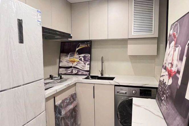 Bright 1Br/1Lr/1Bt apt nr West yanan rd,M3/4