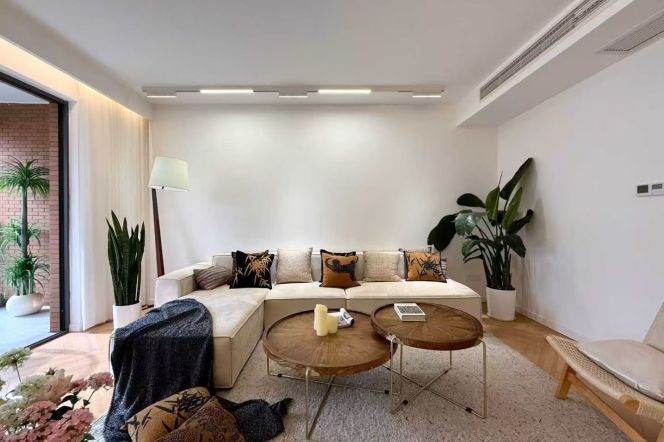 Hanzhong Rd metro/Shanghai Natural History metro/3br2bt/central AC/floor heat