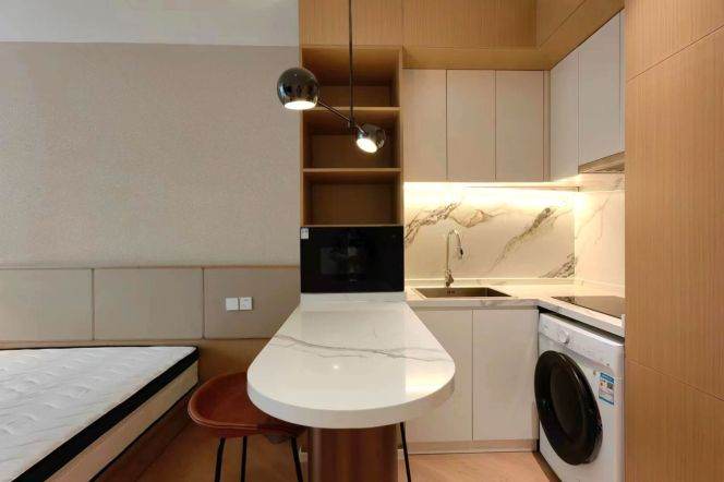 Sunny one bedroom serviced apt+Floor Heating+oven Nr L7/13/14 Jing'an