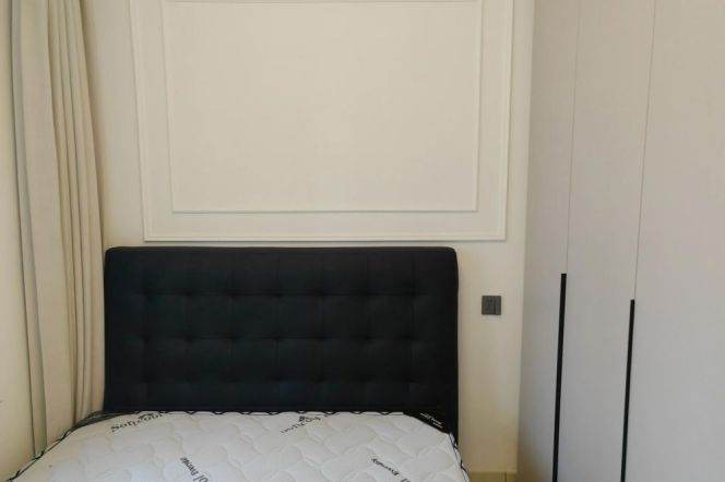 Good price 3 br near NYU Shanghai, easy to L 8 LingZhaoXinCun St.