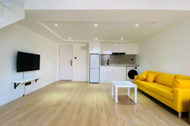 Beautiful Green view 1BR APT Balcony JT university 8.2k