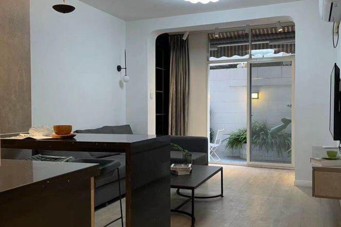Spacious&Modern 1Bdr 1Bath/Cloakroom+L10/11 Jiaotong Uni.+Clean Compound+Large Terrace