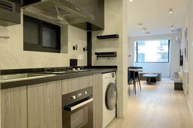 Spacious&Bright&Modern 1Bdrs 1Bath Apt+L10/11 Jiao Tong Uni./Large Closet+3F Walk Up
