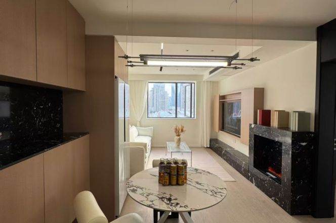 Renovated 2br with elevator near Hanzhong Rd