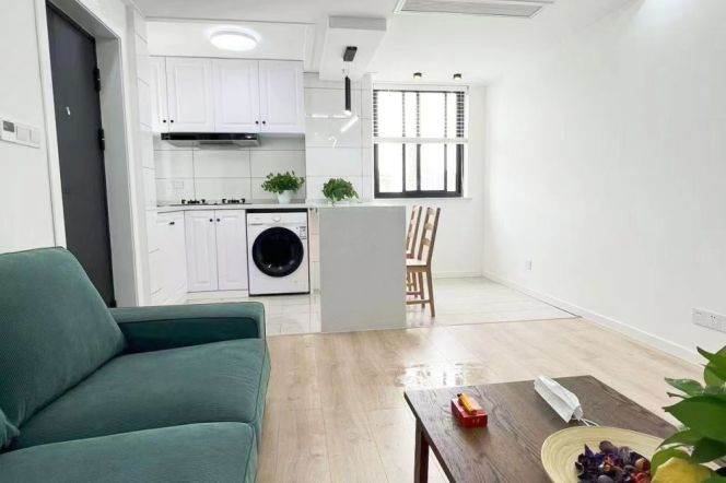 Great view 2Br with nice lights @ L1/3/4 