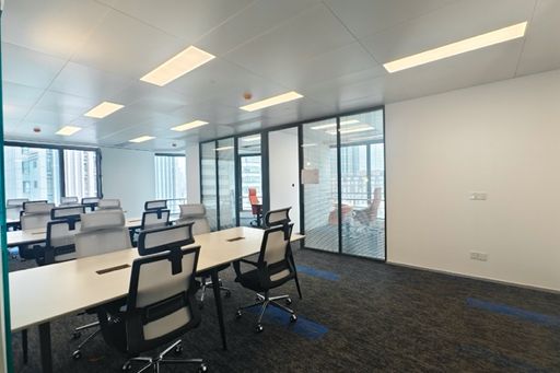 136sqm furnished office nr W Nanjing Rd