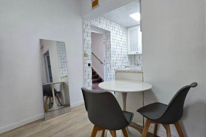 jiangsu rd station one bedroom