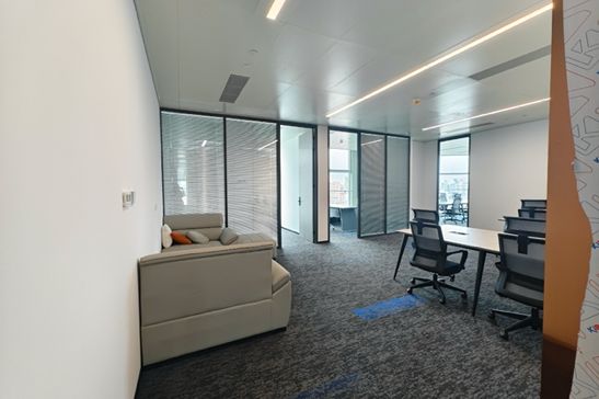 159sqm furnished office at Jiangning Rd