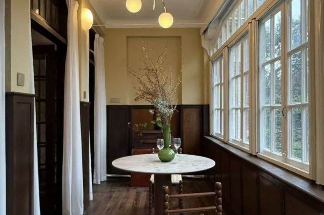 Beautiful&Huge 1br with balcony near Changshu Road