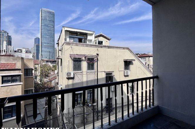 70sqm 1bedr+balcony only 8K nrL10shanghai library metro
