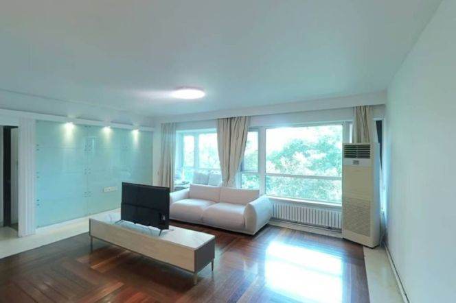 Chez Moi | Jing'an Temple Mt L2/7 | 2br-1bathr +balcony | Good compound