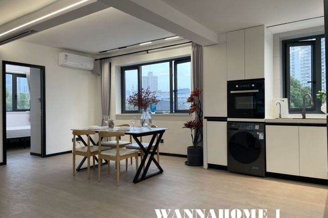 Really Bright&Modern&New&Spacious Elevator 2Bdrs 1Baths Apt+Jing An Temple+Large Closets