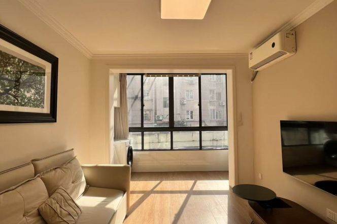 Good sunshine 1BR 2F | Jiaozhou rd | Jing'an Temple metro L2&7 | 8.8K