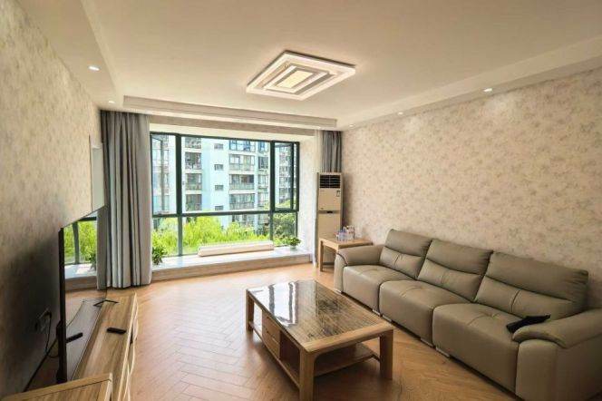  Spacious 3br with Floor heating at Minhang  Line 10