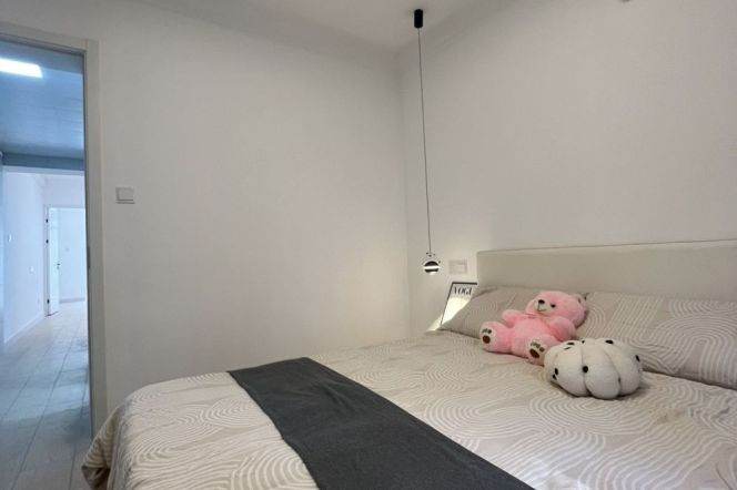 jiaotong uni 2BR/Big yard/living room@L10/11