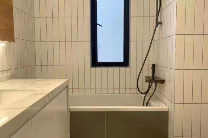 Morden 2brs with floor heating and balcony in Jing an temple