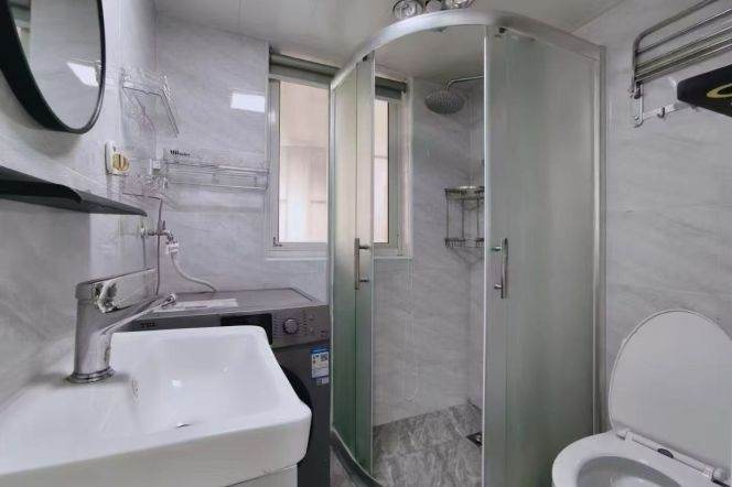 nice 1br Nr shanghai indoor stadium M1/4