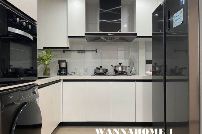 Modern&New&Spacious Elevator 2Bdrs 2Baths Apt+Jing An Temple+Large Closet