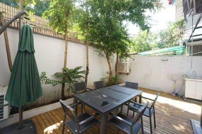 Wukang/Anfu rd floor heating 3brs/2lr/2ba apt wt garden; L1/7