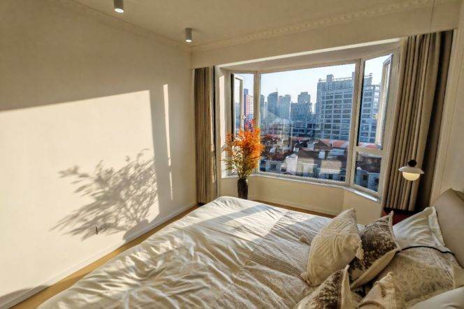 Modern 3brs with floor heating in  Xujiahui 