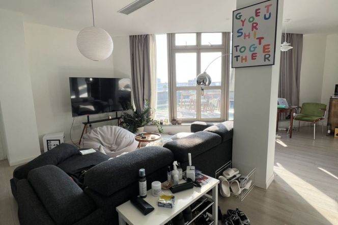 High rise 2brs with terrace near Jing'an Temple