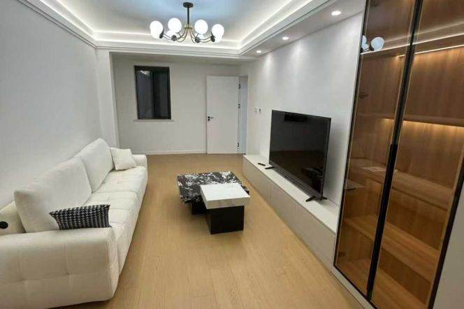 zhongshan park 1BR/big yard/big living room@L2/3/4