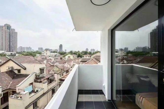 Jiashan rd /Yongjia rd wall heating 1br/2lr/1ba apt wt balcony; L1/10/12