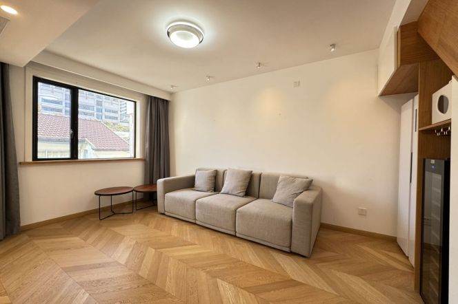 Jing'an Temple Station Loft 3Br/3Bath Line2/7/14