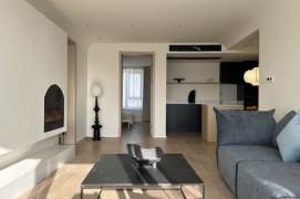 Spacious and bright 3Br/2bt@West yan'an rd 160sqm with large open balcony