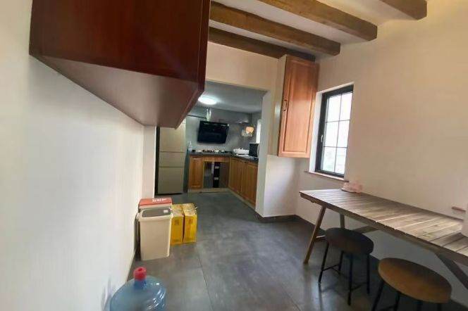 The entire 3-story building/230sqm & private garden/terrace @Xinhua Rd