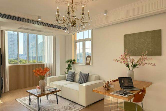 1br,60sqm, dryer, Balcony, Bright, Windows, Subway L7,13.  7.2k