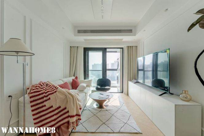 3Bedrs+2bathrs with big balcony INrL11 15Shanghai railway station 