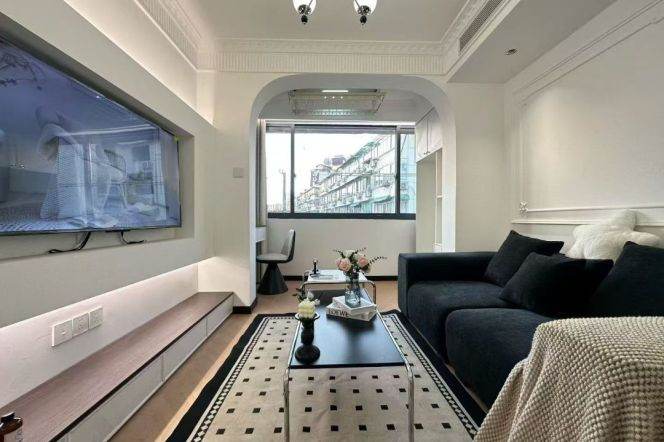  Homey 1br with floor heating nr Jiangsu Rd  7.5k     M2&11