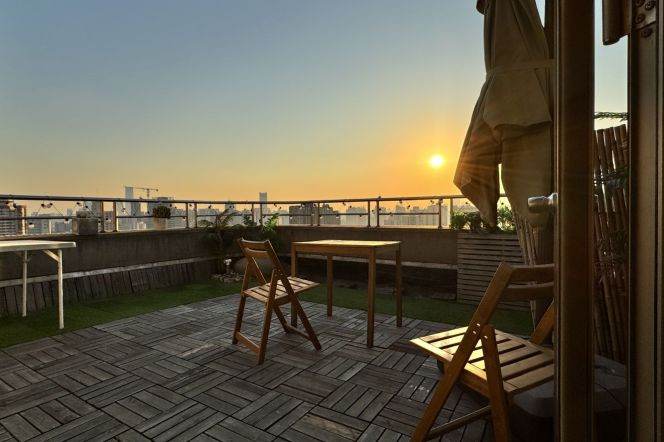 2BR + terrace in Yunhe Garden | Yanping Rd | Jing'an Temple |270° VIEW