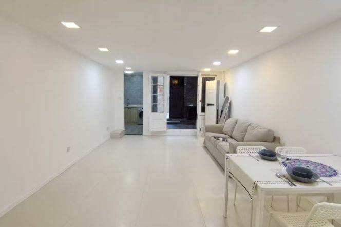 Full furnished 2br/90sqm & yard/oven/loft @Hongkou football & Line 3/8