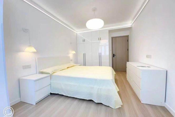 Shuicheng rd 2BR 1LR@L10,bright room/brand furniture/nice location