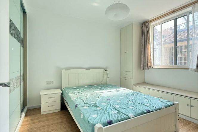 Bright 1Br/1Lr/1Bt apt nr Changshu rd,M1/7/10