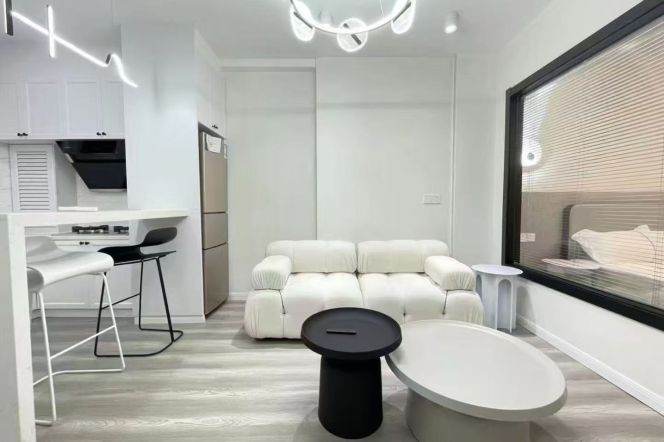 Nice 1br/1lr@changshu rd sta 6.2k