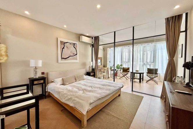 Lane House 4BR 5BTH w/ Garden nr JiangSu RD