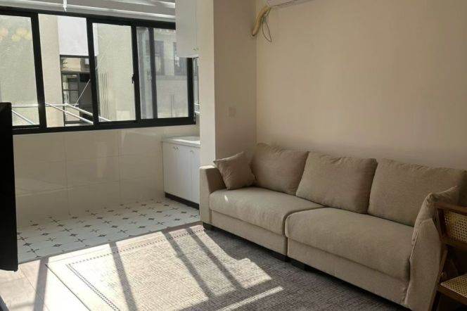 Bright 1Br fully Furnished @Iapm Heating