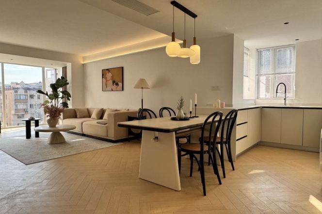 Simple & Beautiful 2Br-2bathr +Great sunshine | Gubei Area Shuicheng Rd Mt L10